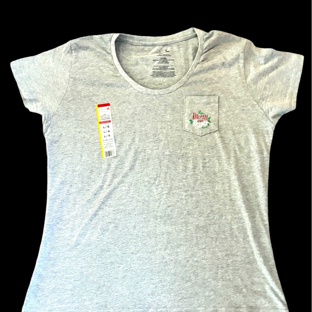 Women’s GrayChristmas T-shirt -Size Large-NWT